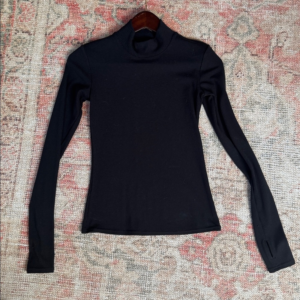 ALO Yoga Black Ribbed Turtleneck Long Sleeve Shirt - XS